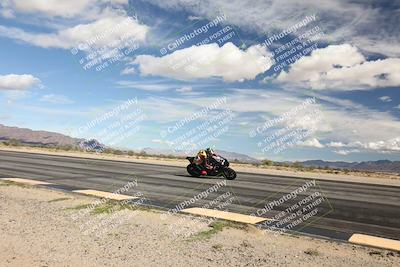 media/Nov-16-2025-Race Pace (Sun) [[8c5fa54630]]/Non Verified Riders (1st 20 Minutes)/3-Turn 3 Inside (11am)/